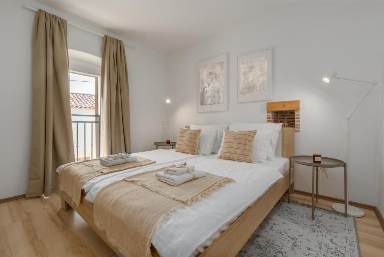 Apartments Agata Novigrad Istria Exterior foto